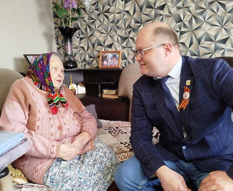 В преддверии 80-летия Победы в Великой Отечественной войне, А.В. Волков поздравил тружеников тыла с этой знаменательной датой..